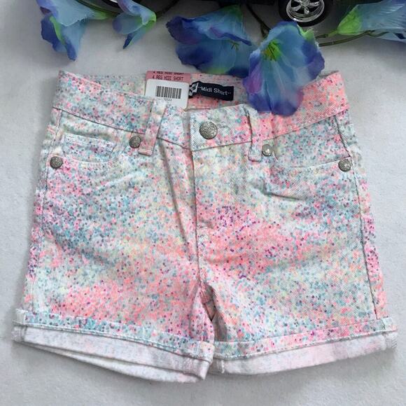 Levi's NWT Cuffed Midi Denim Shorts Girls Various - Picture 2 of 8